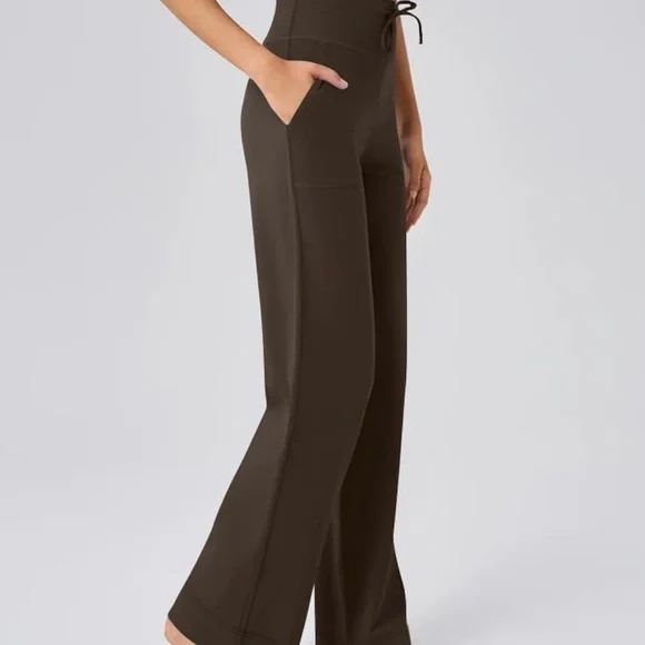 QQQWomen's YOGA PANTS DARK Brown Wide-Leg WITH POCKETS - Picture 3 of 3